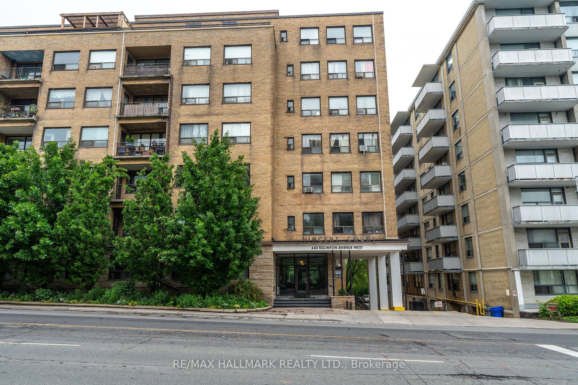 660 Eglinton Ave, #408