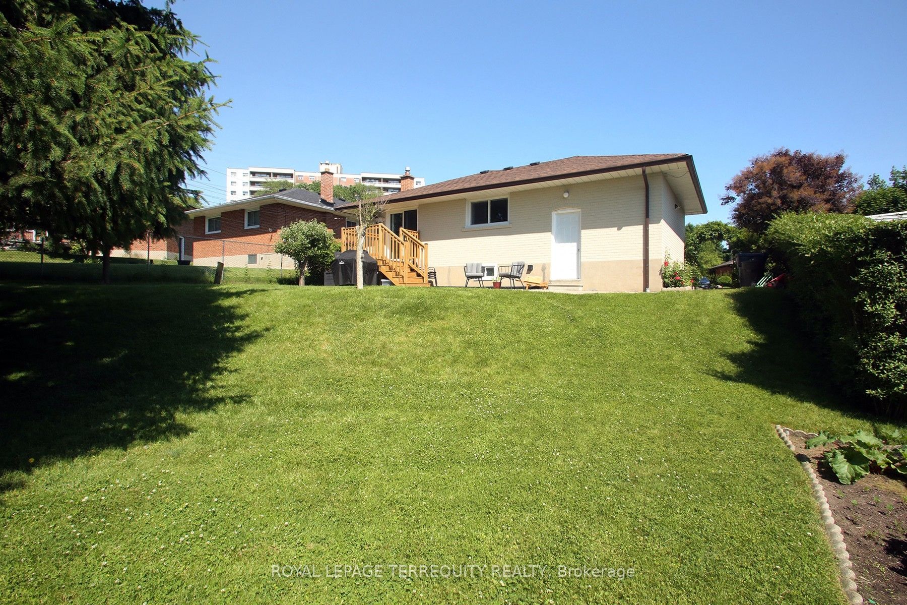 18 Prestbury St