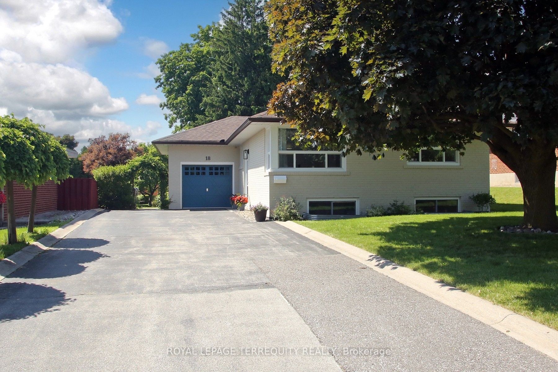 18 Prestbury St