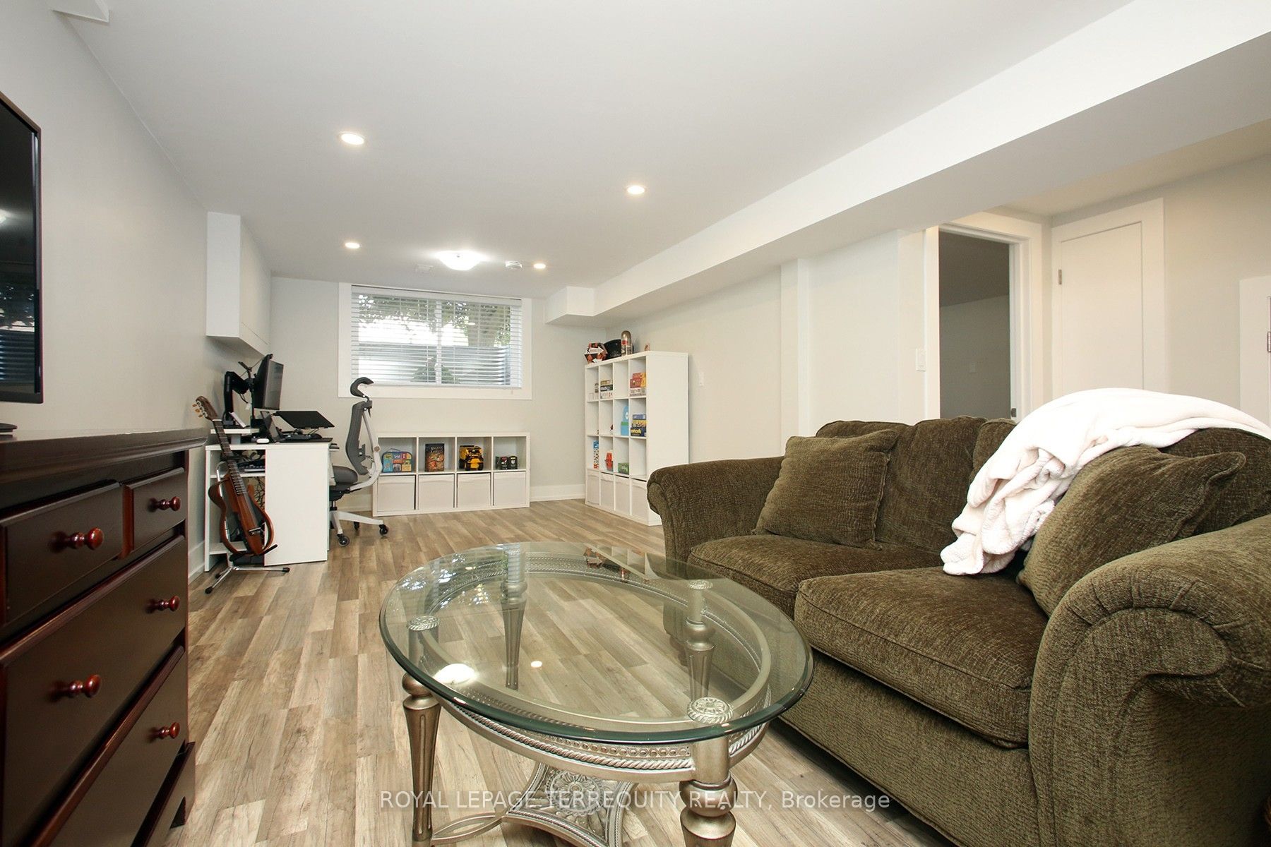 18 Prestbury St