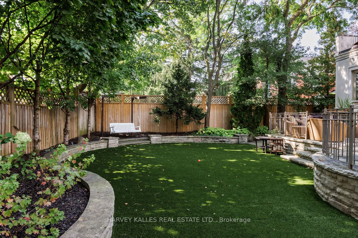 413 Lytton Boulevard