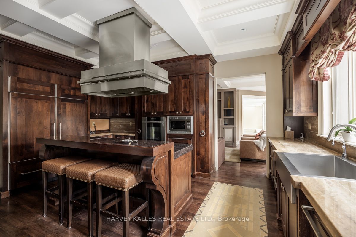 413 Lytton Boulevard