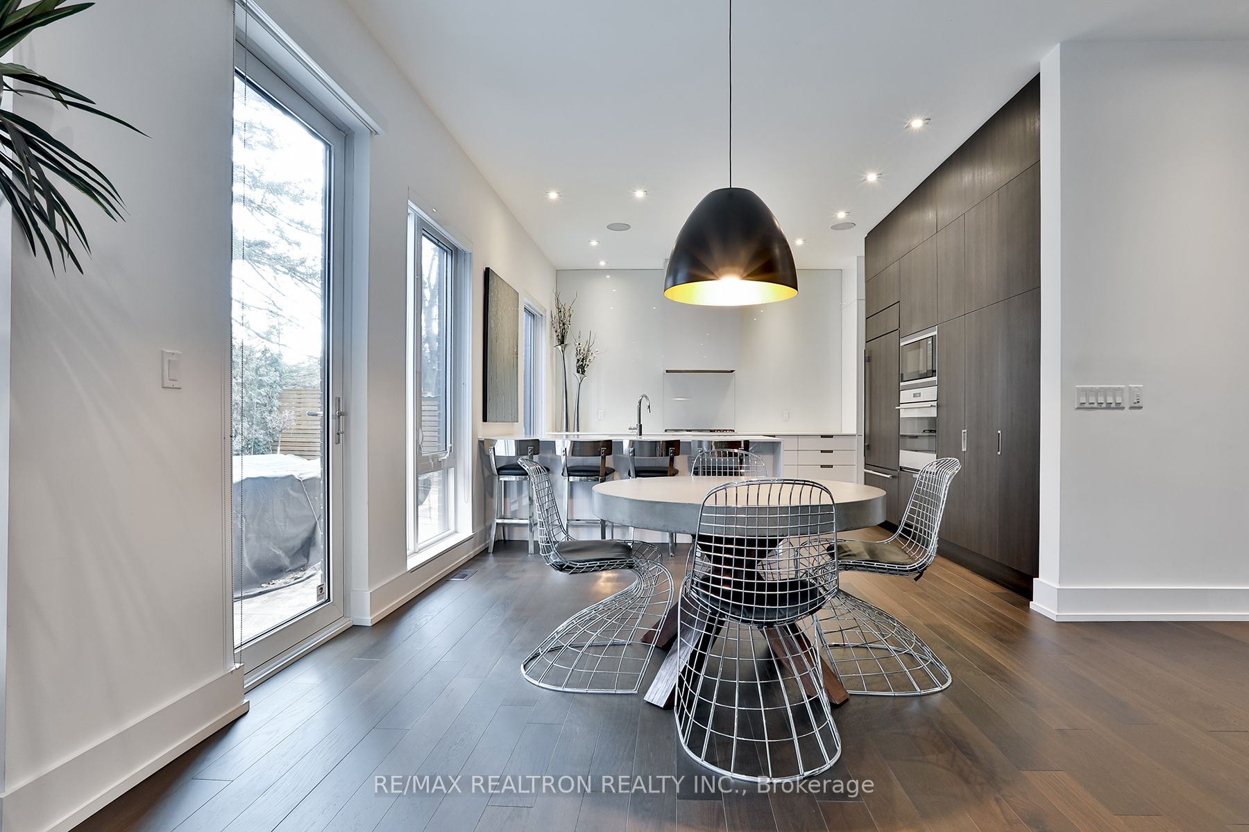 3 Valliere Place