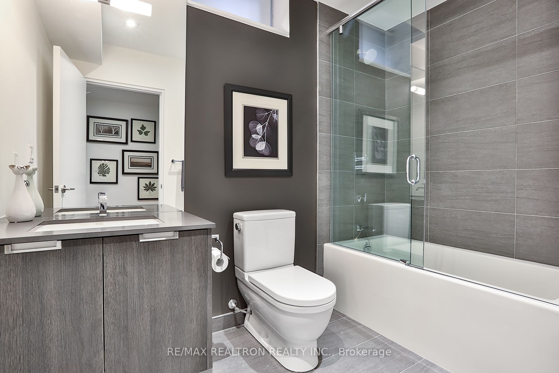 3 Valliere Place