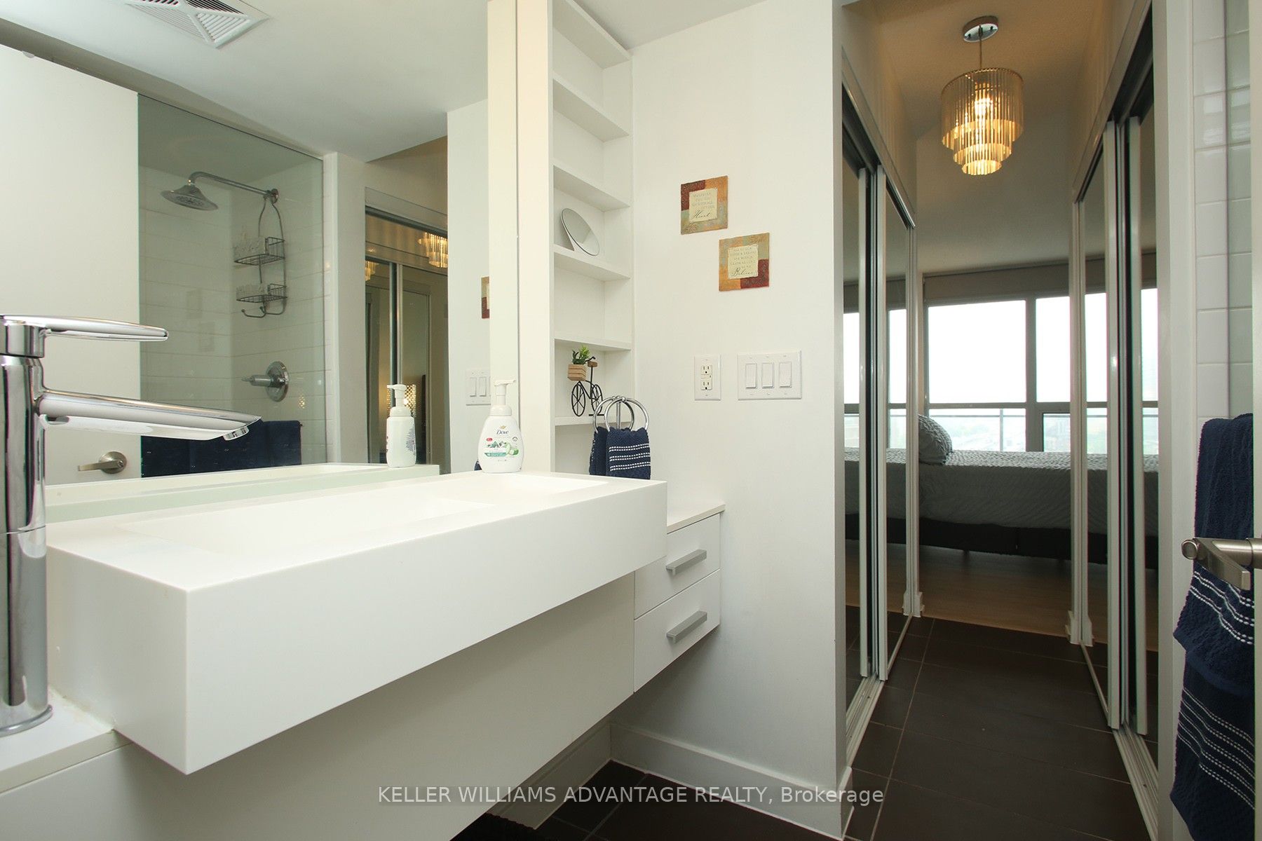 38 Dan Leckie Way, #1512