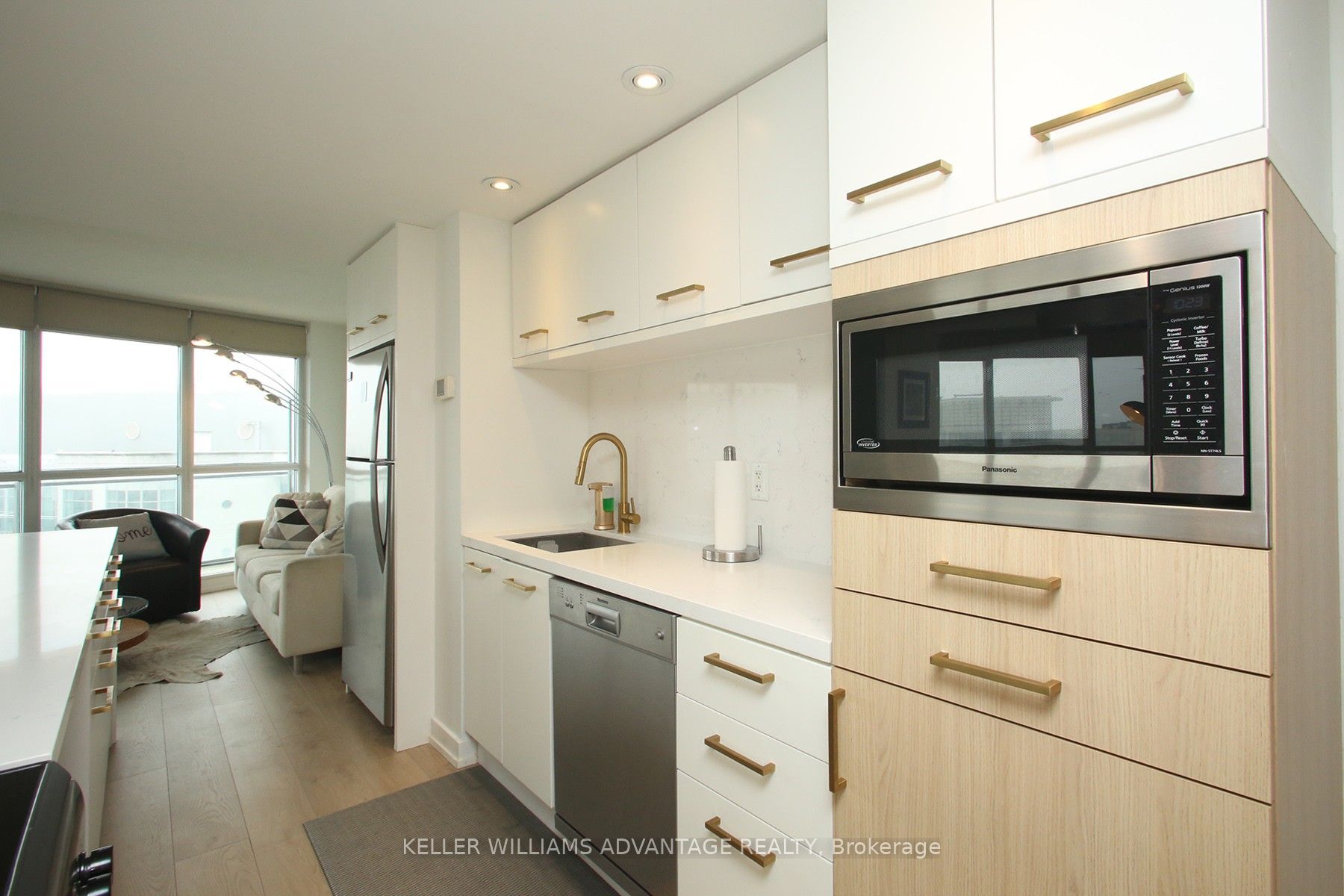 38 Dan Leckie Way, #1512