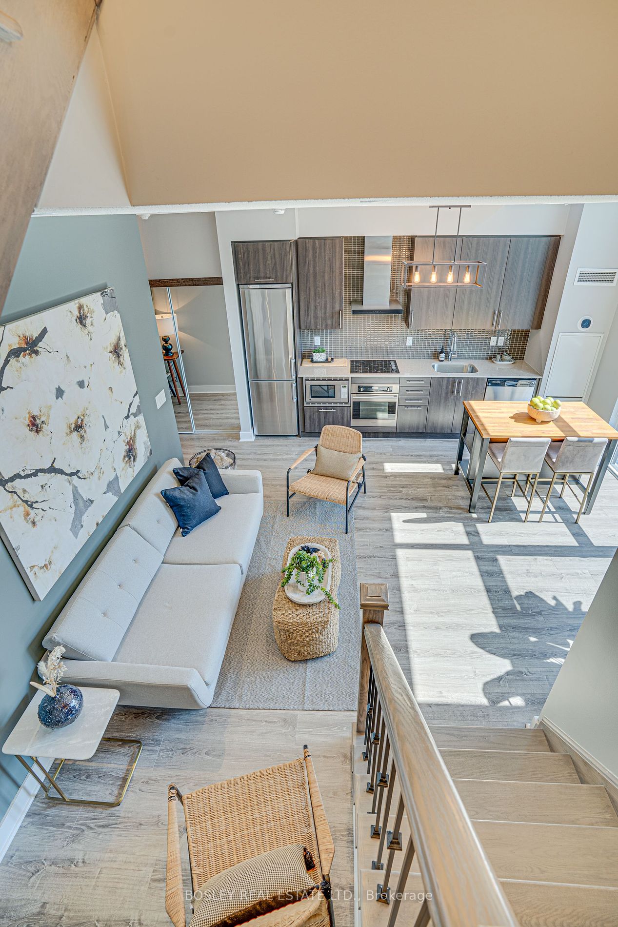 352 Front Street W, #209
