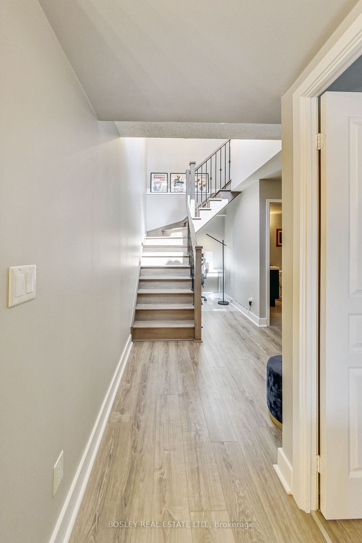 352 Front Street W, #209