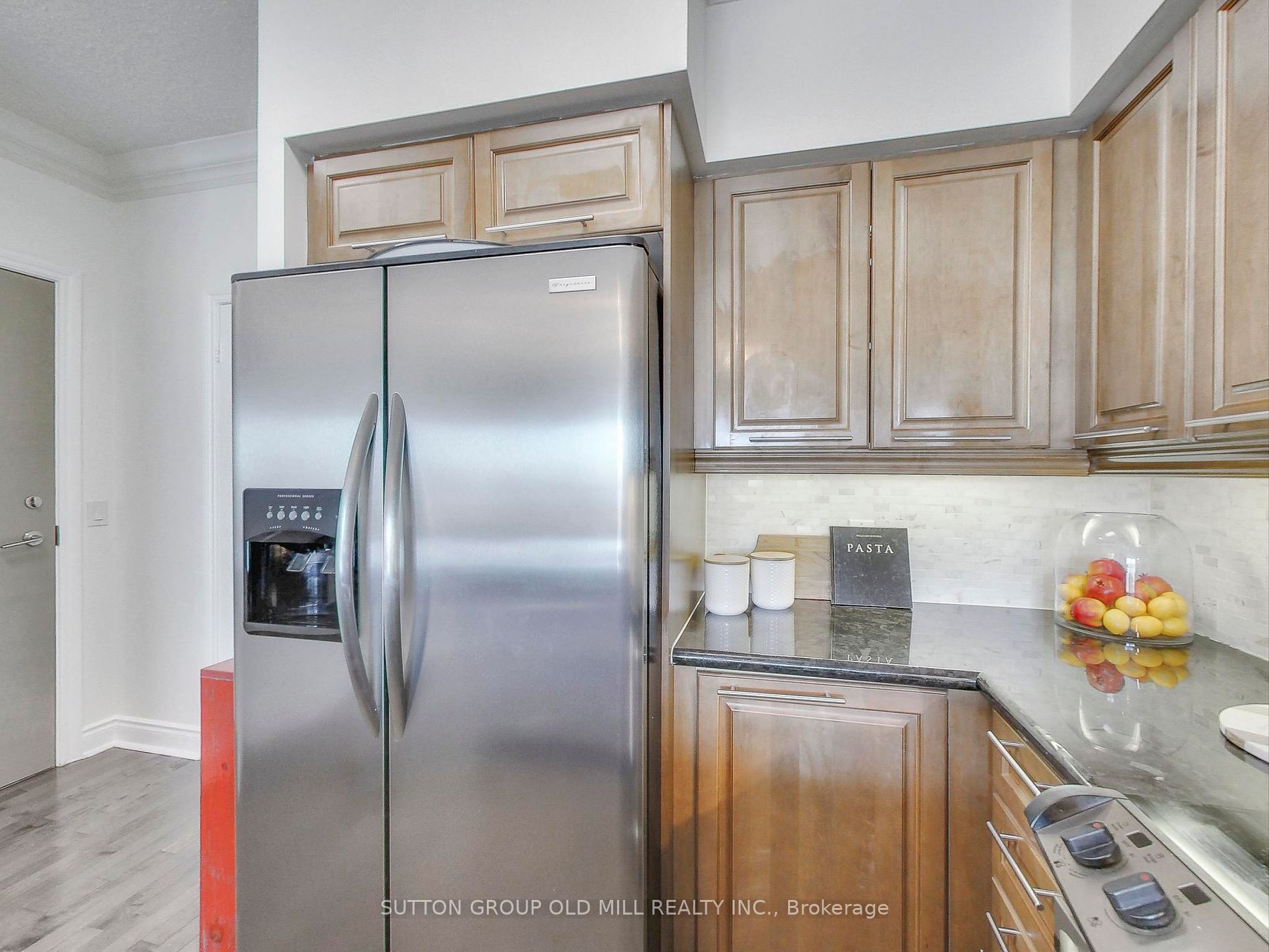 319 Merton Street, #1002