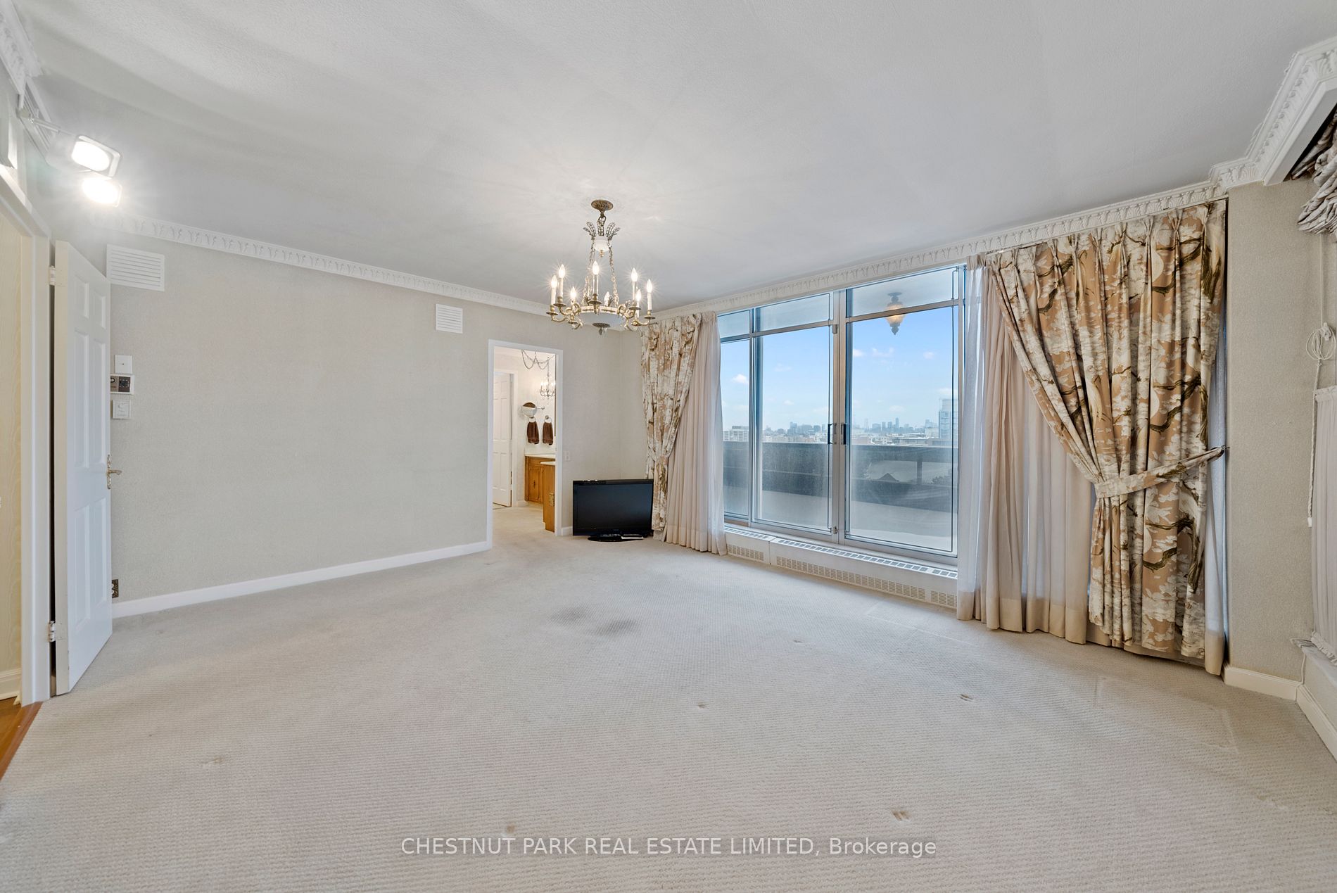 2600 Bathurst Street #PH 1