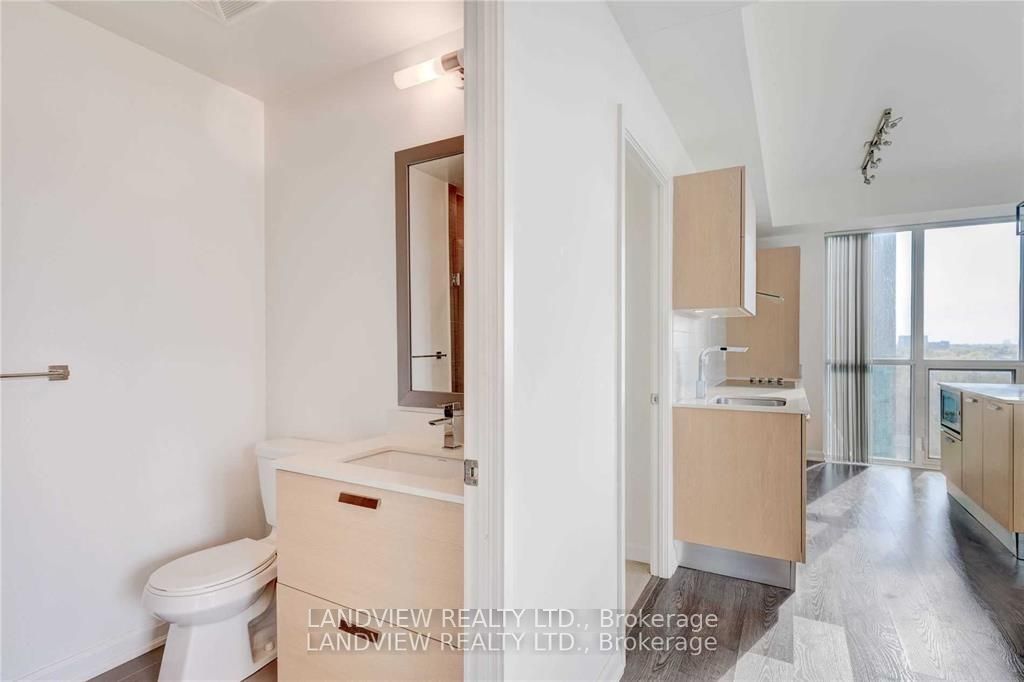 9 Bogert Ave, #3207