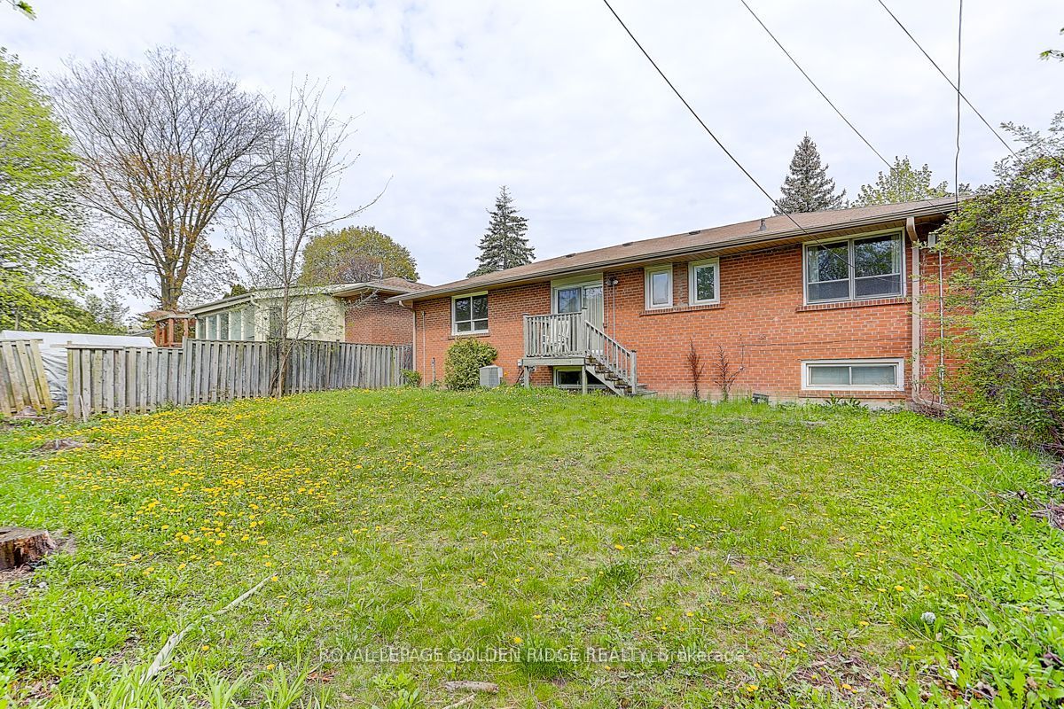 19 Morewood Crescent