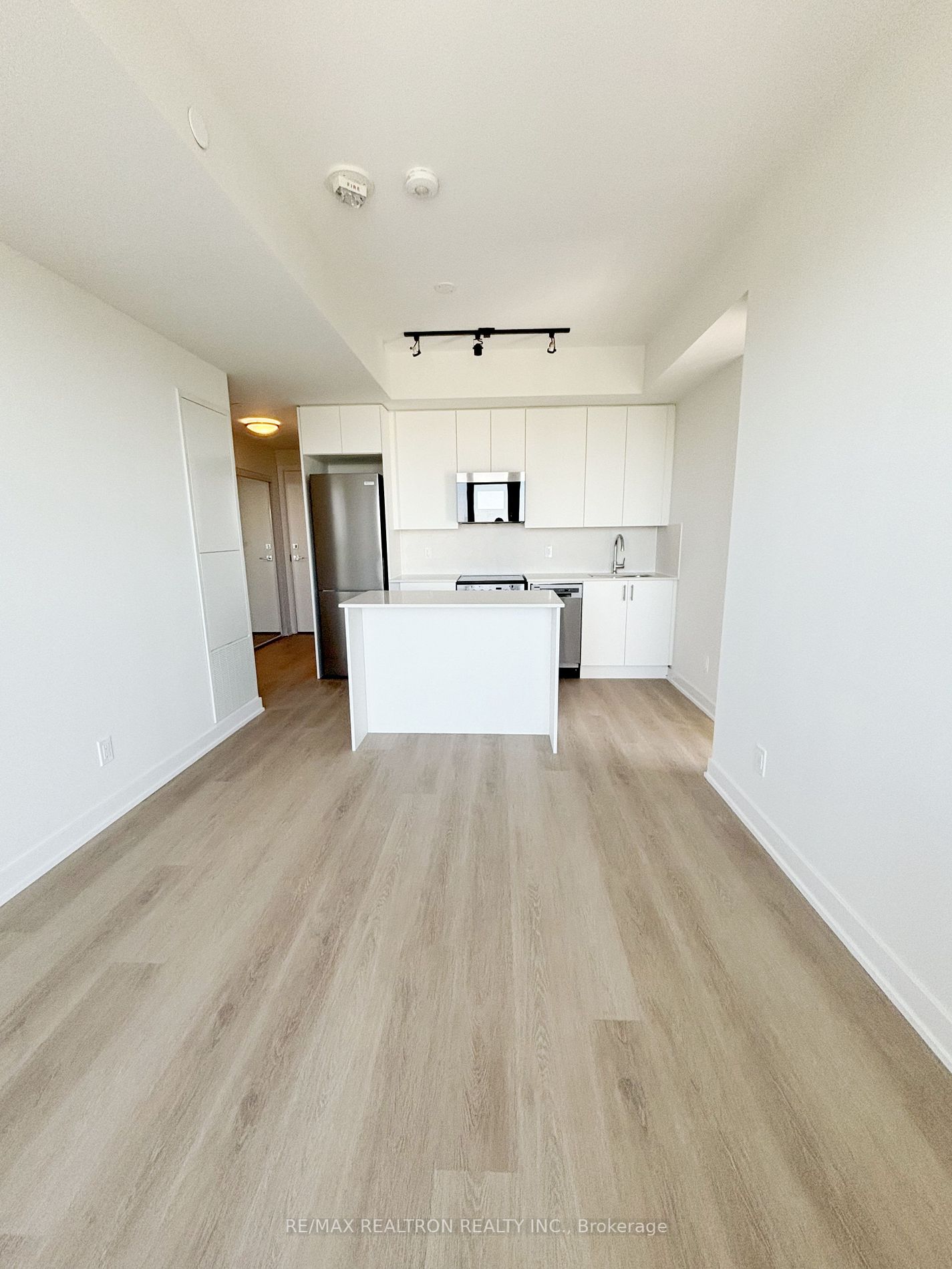 15 Ellerslie Ave, #2805