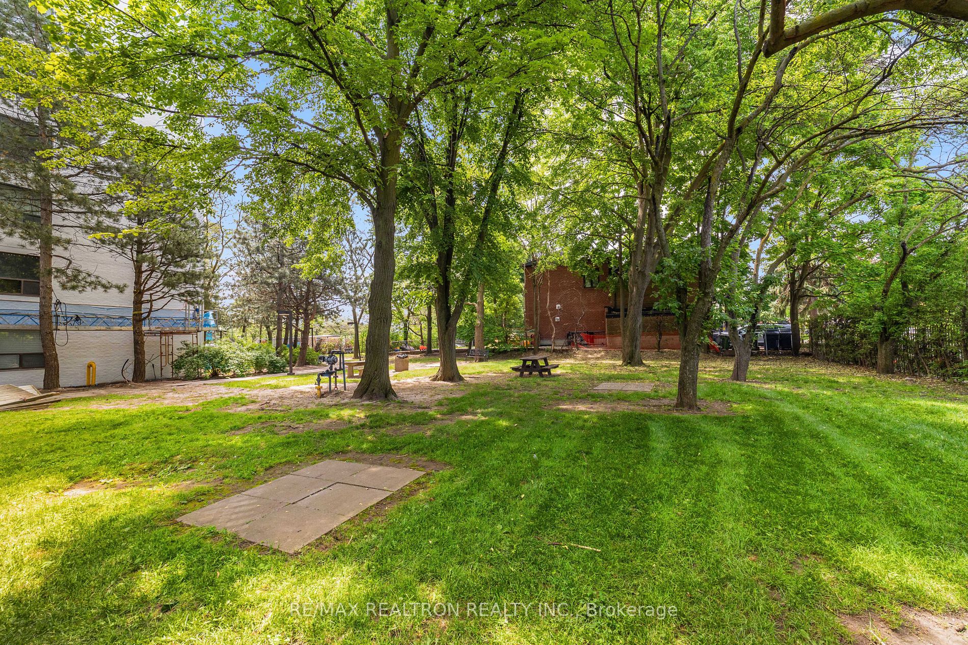 3000 Bathurst St, #706