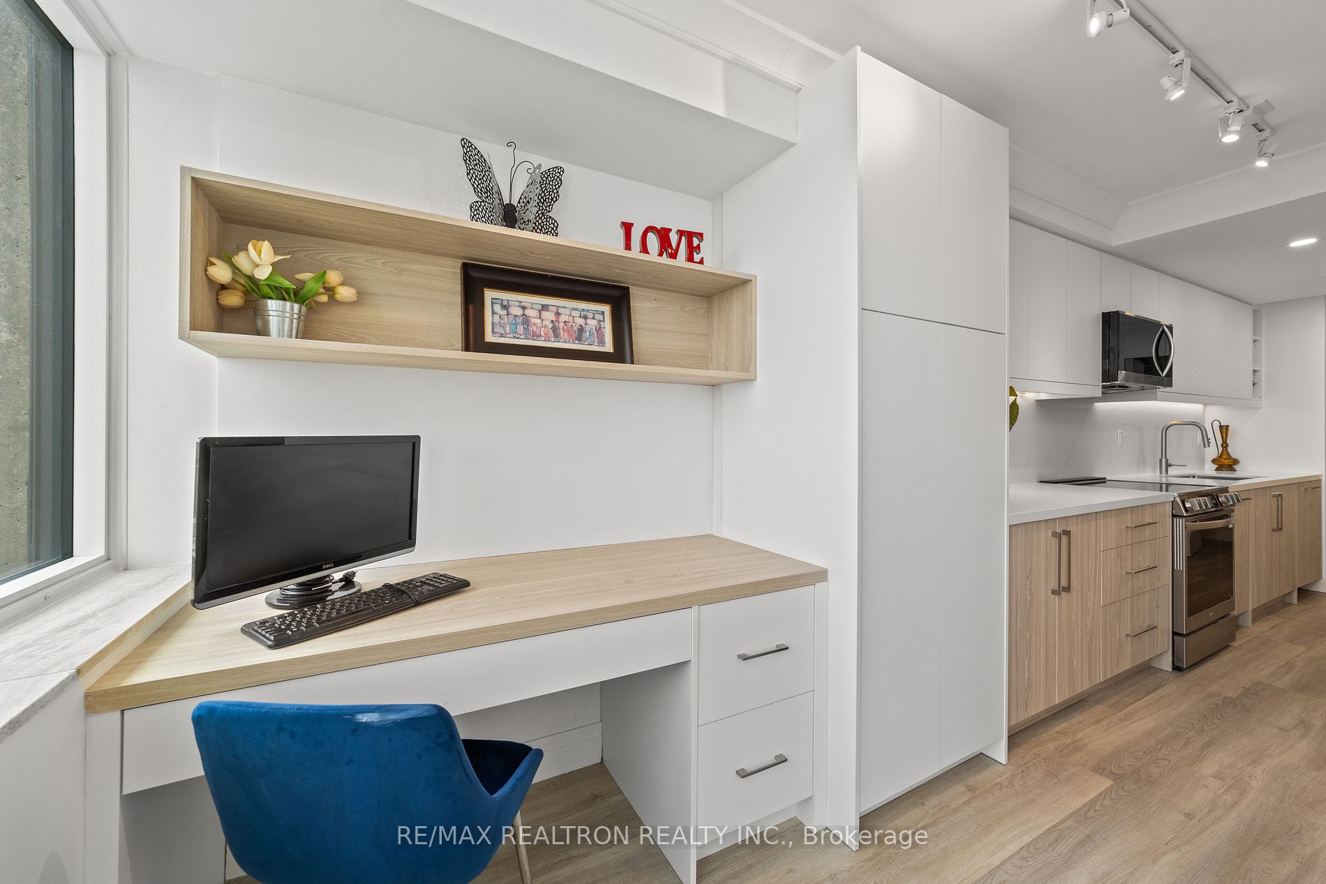 3000 Bathurst St, #706