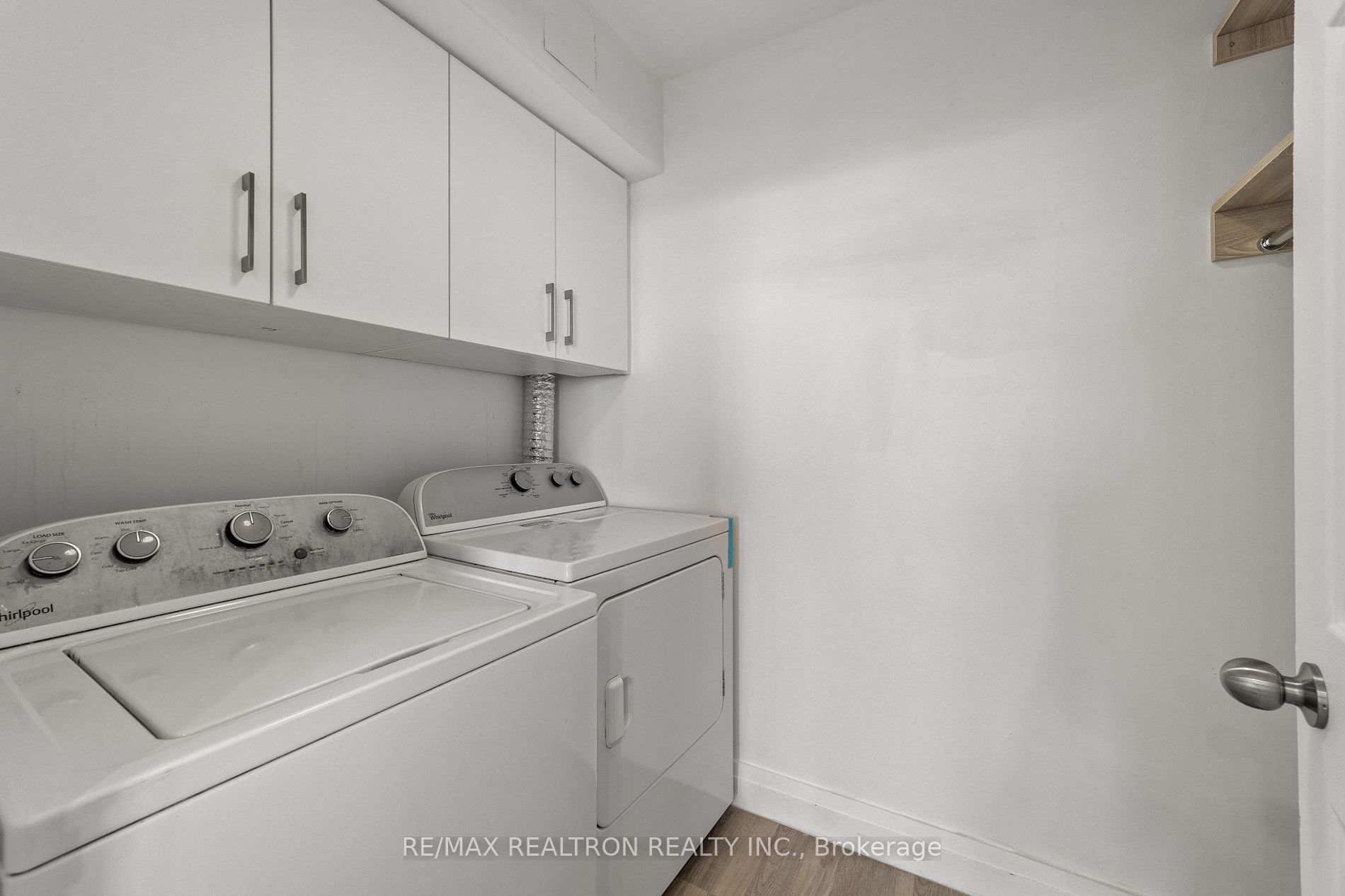 3000 Bathurst St, #706