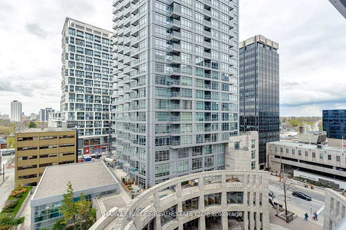 2191 Yonge St, #902