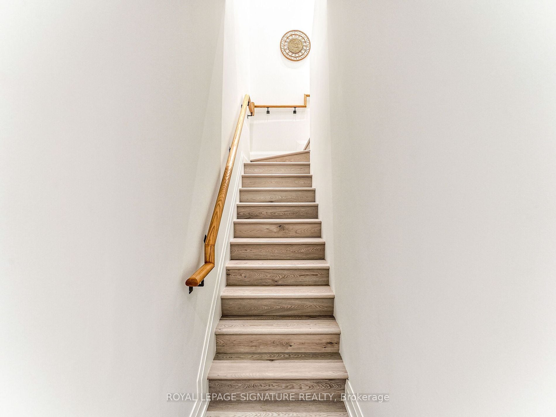75 Canterbury Place #TH105