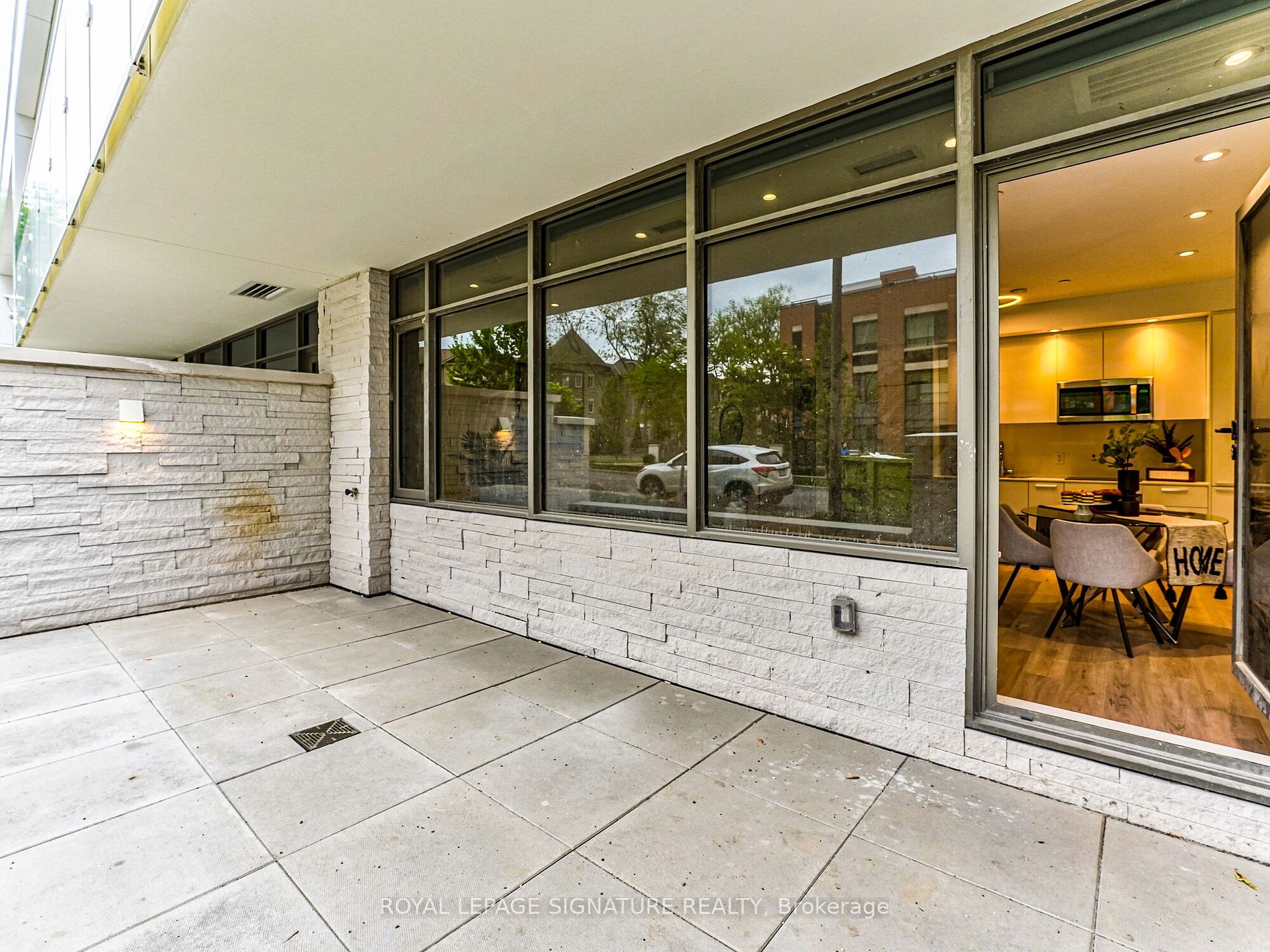 75 Canterbury Place #TH105
