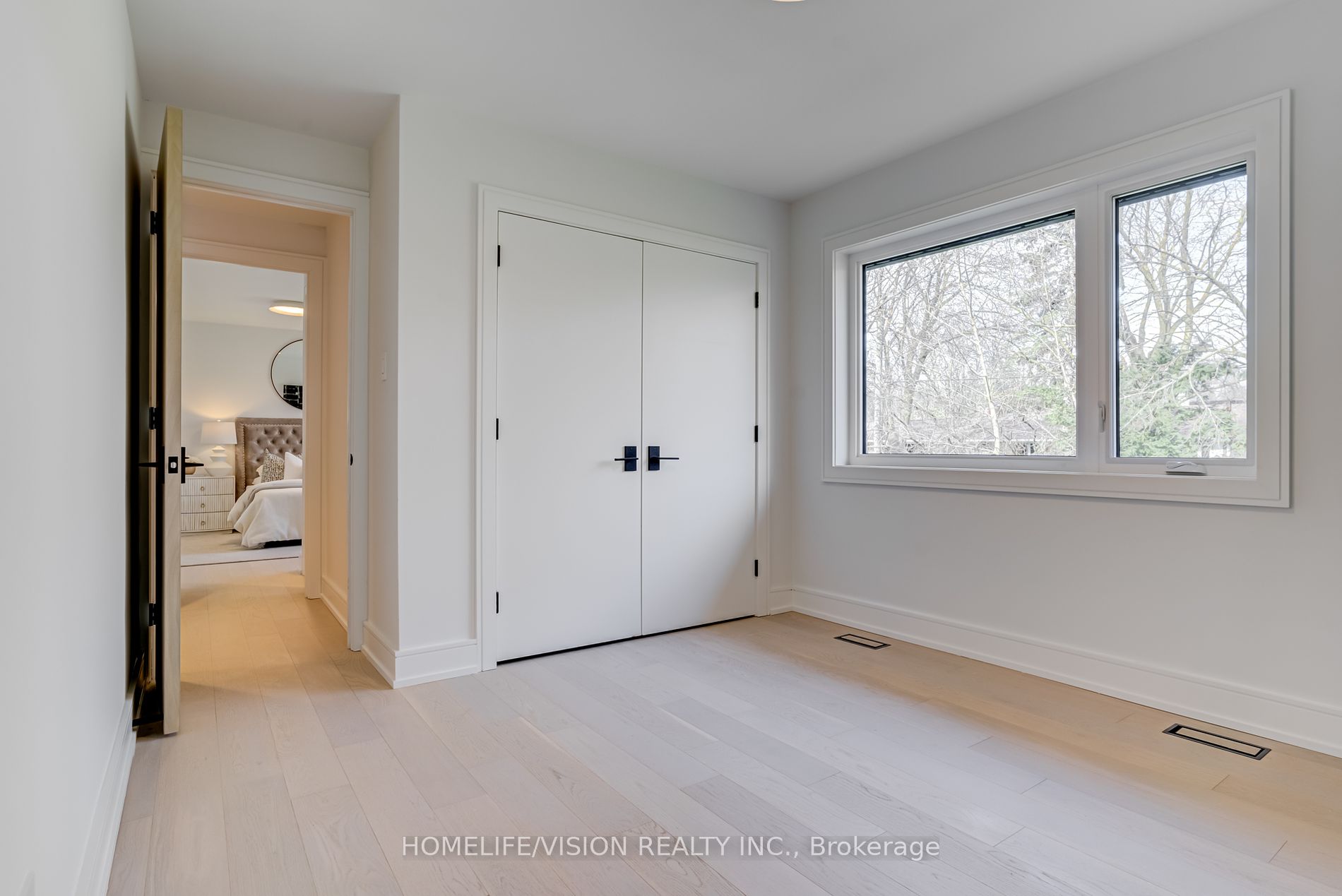 29 Parmbelle Cres