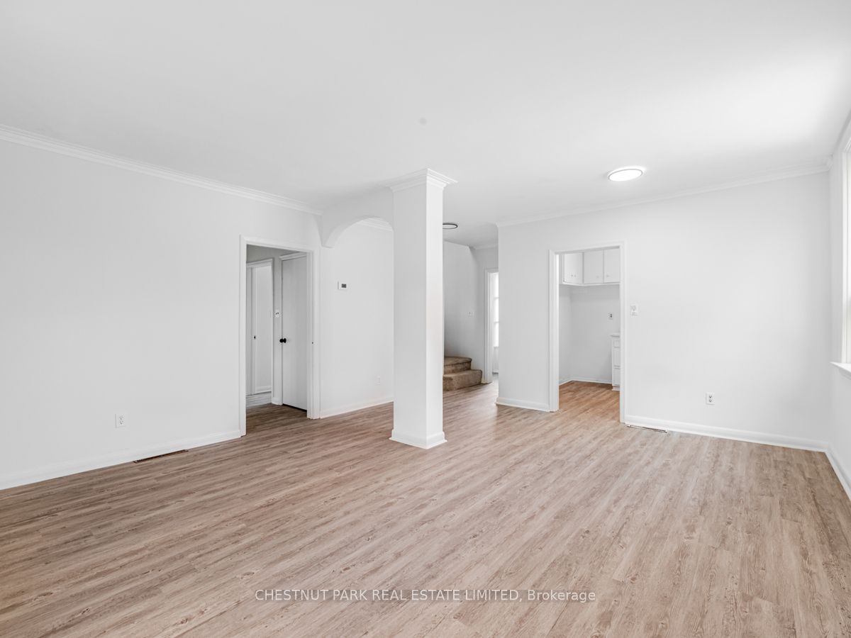 217 Cocksfield Ave