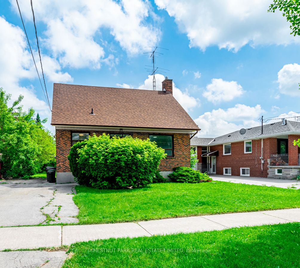 217 Cocksfield Ave