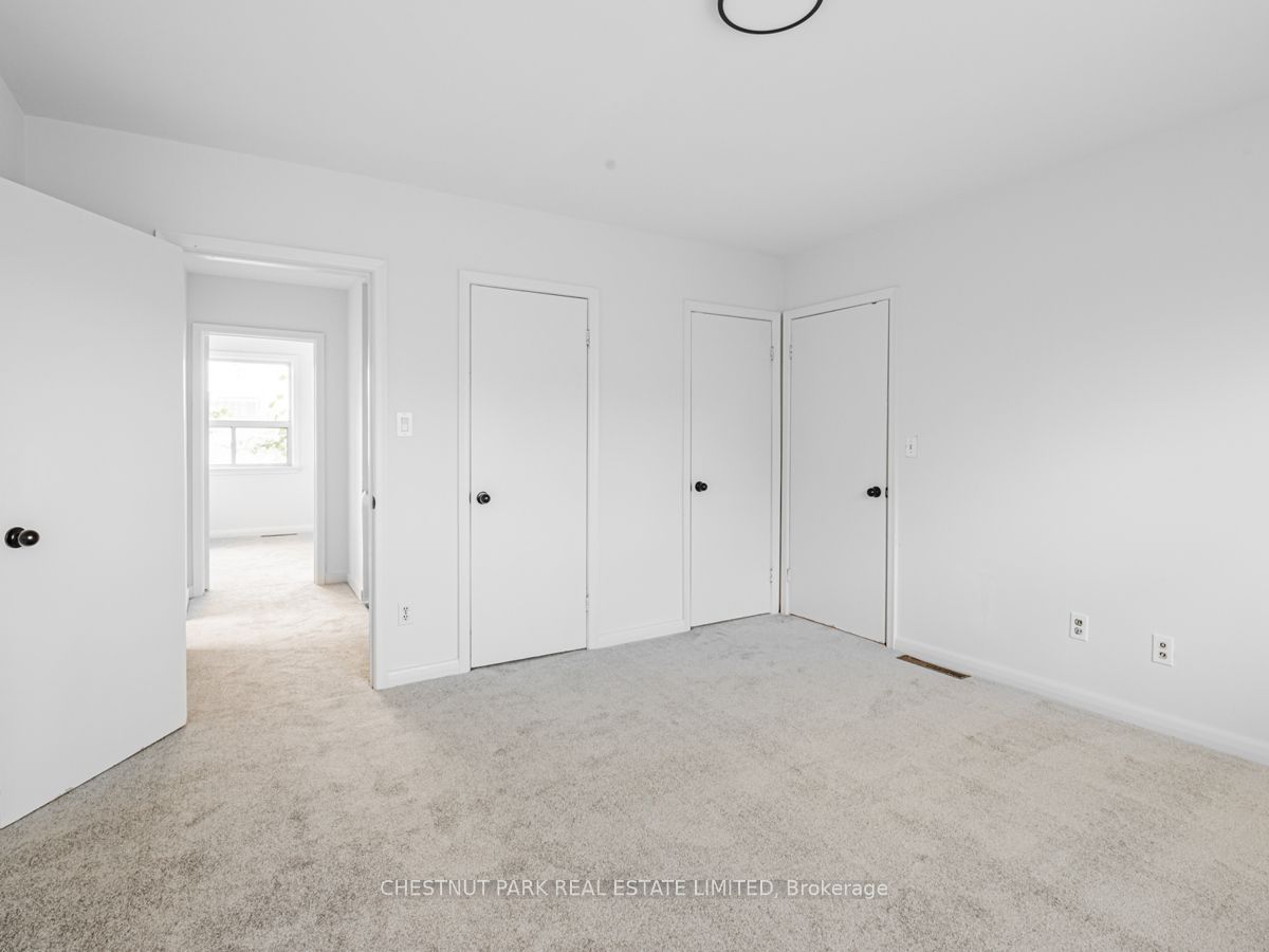 217 Cocksfield Ave