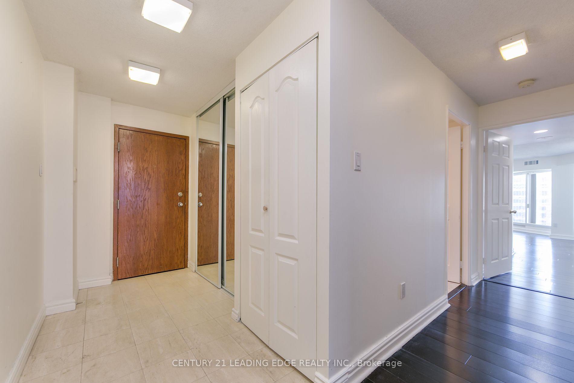 33 University Ave, #1508