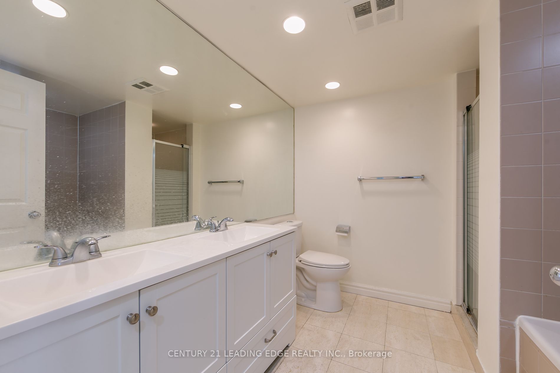 33 University Ave, #1508