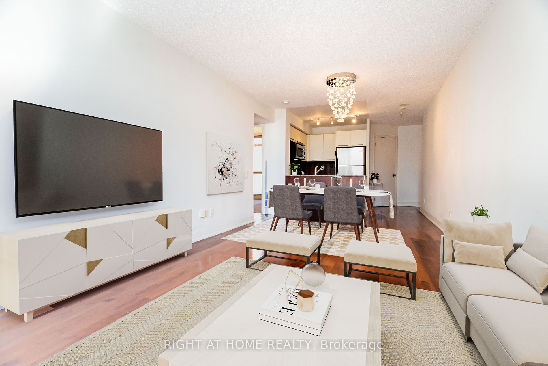 21 Carlton St, #1010