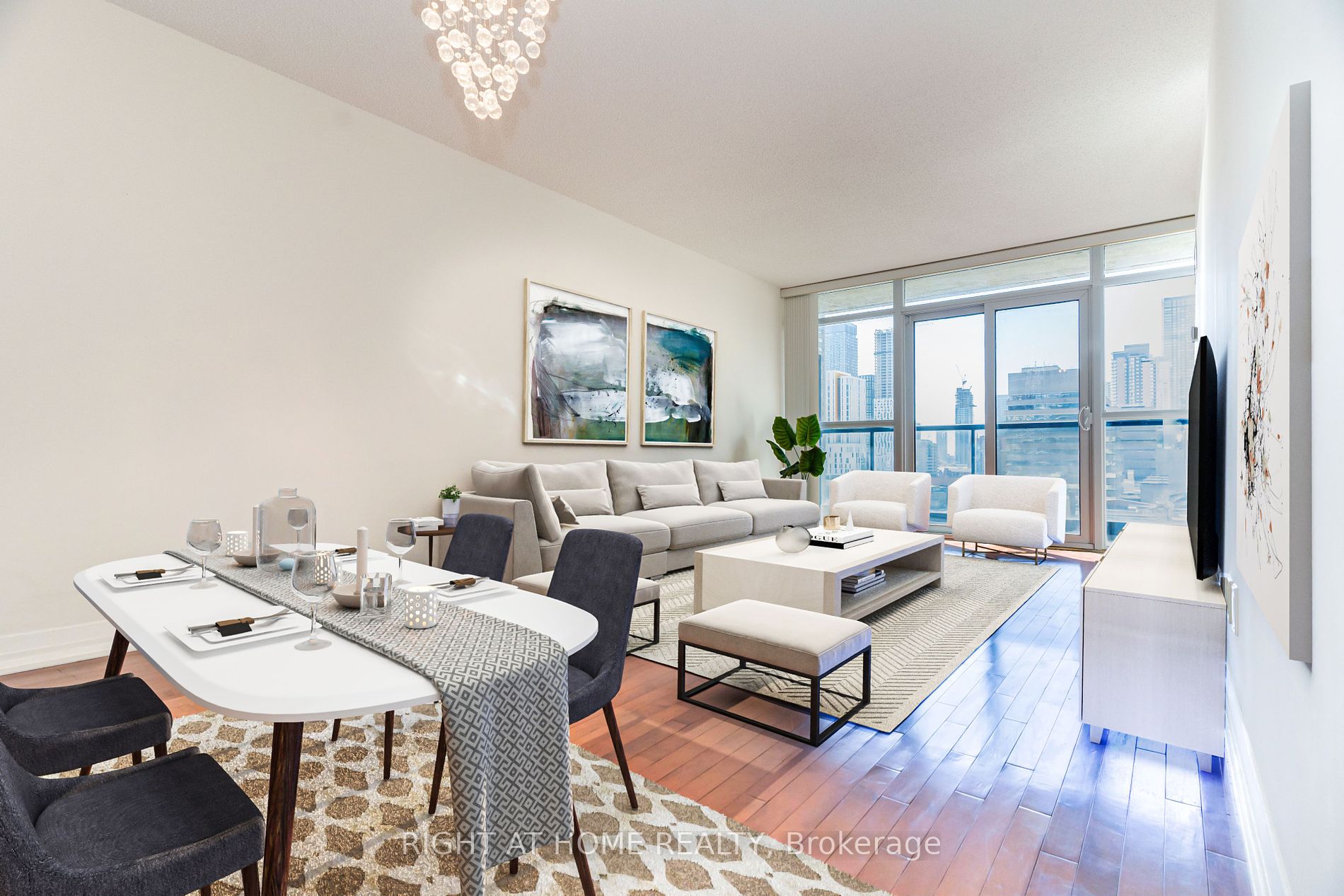21 Carlton St, #1010