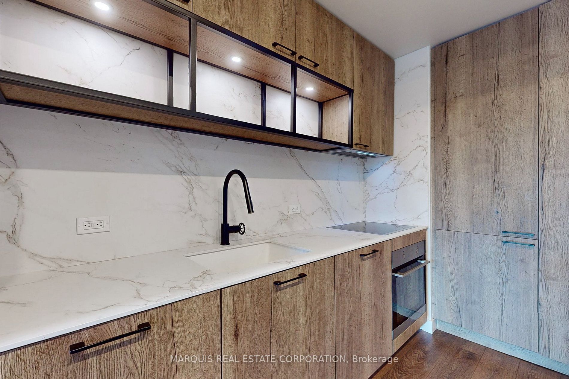505 Richmond Street W, #632