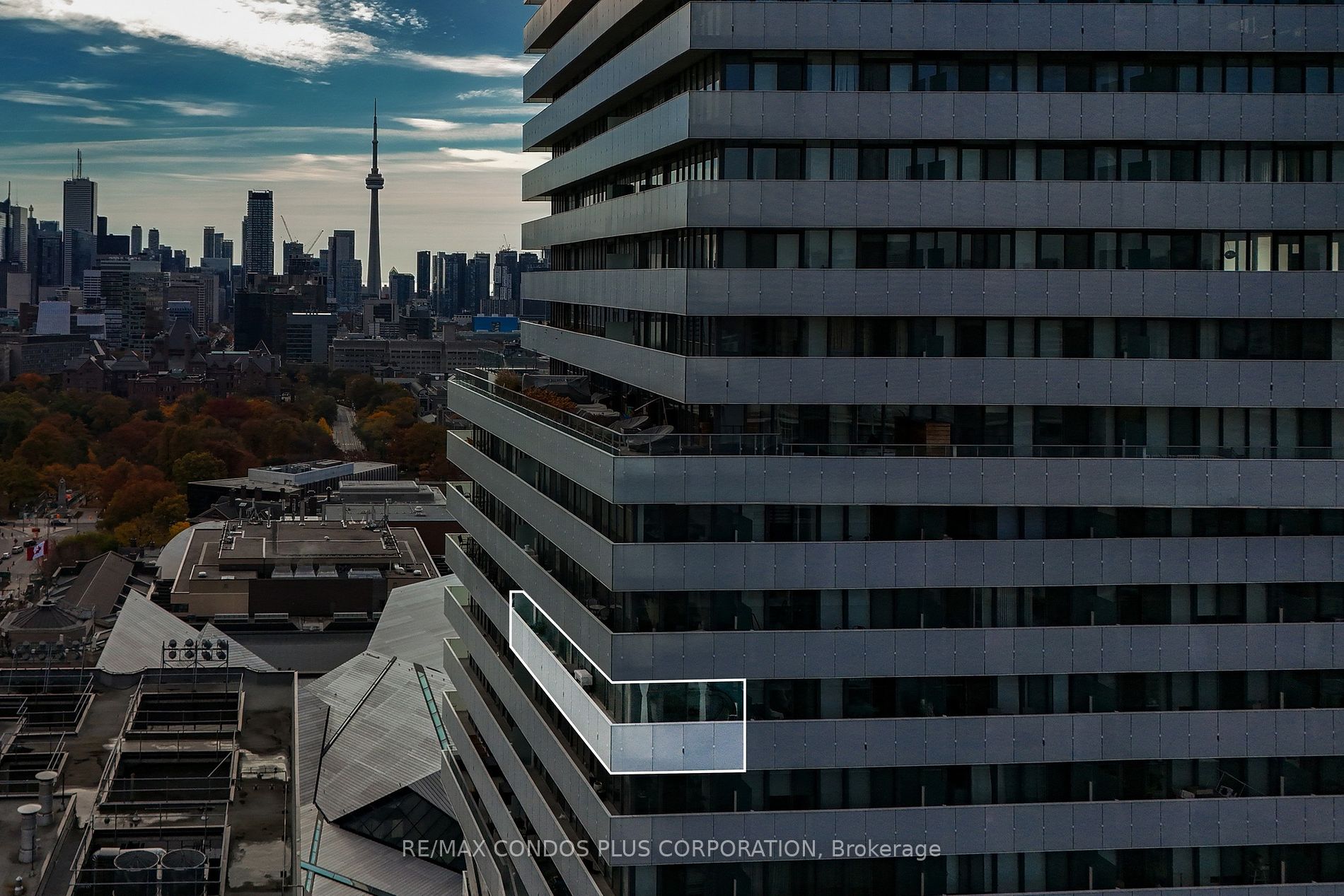 200 Bloor St W, #2105