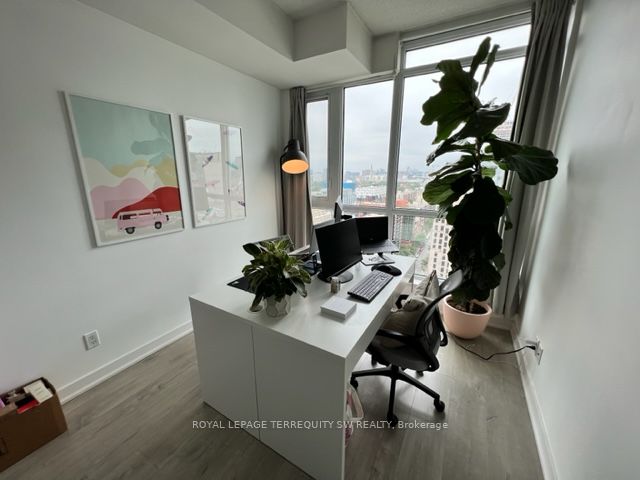 199 Richmond St, #2202