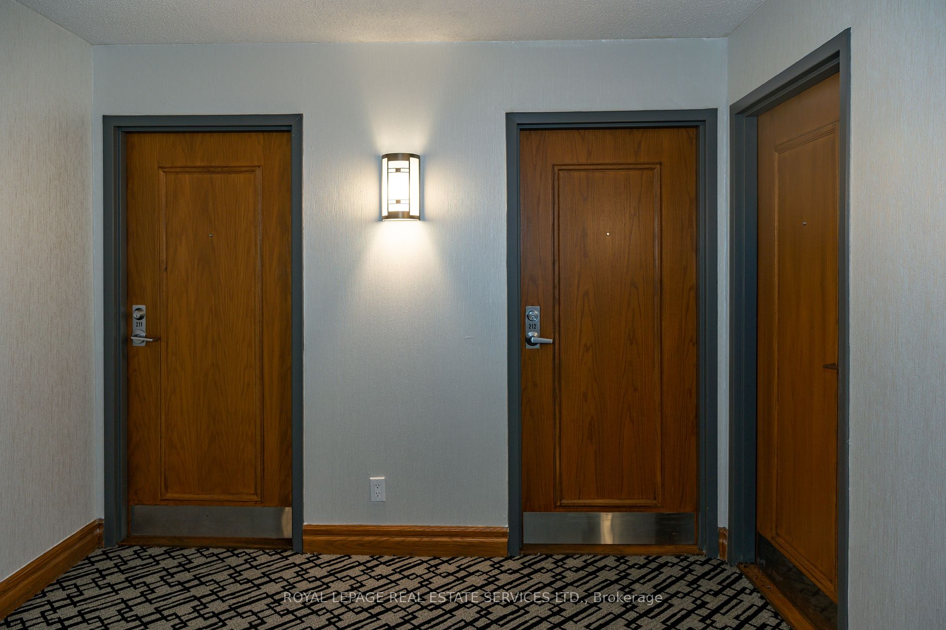 7 Concorde Place, #212
