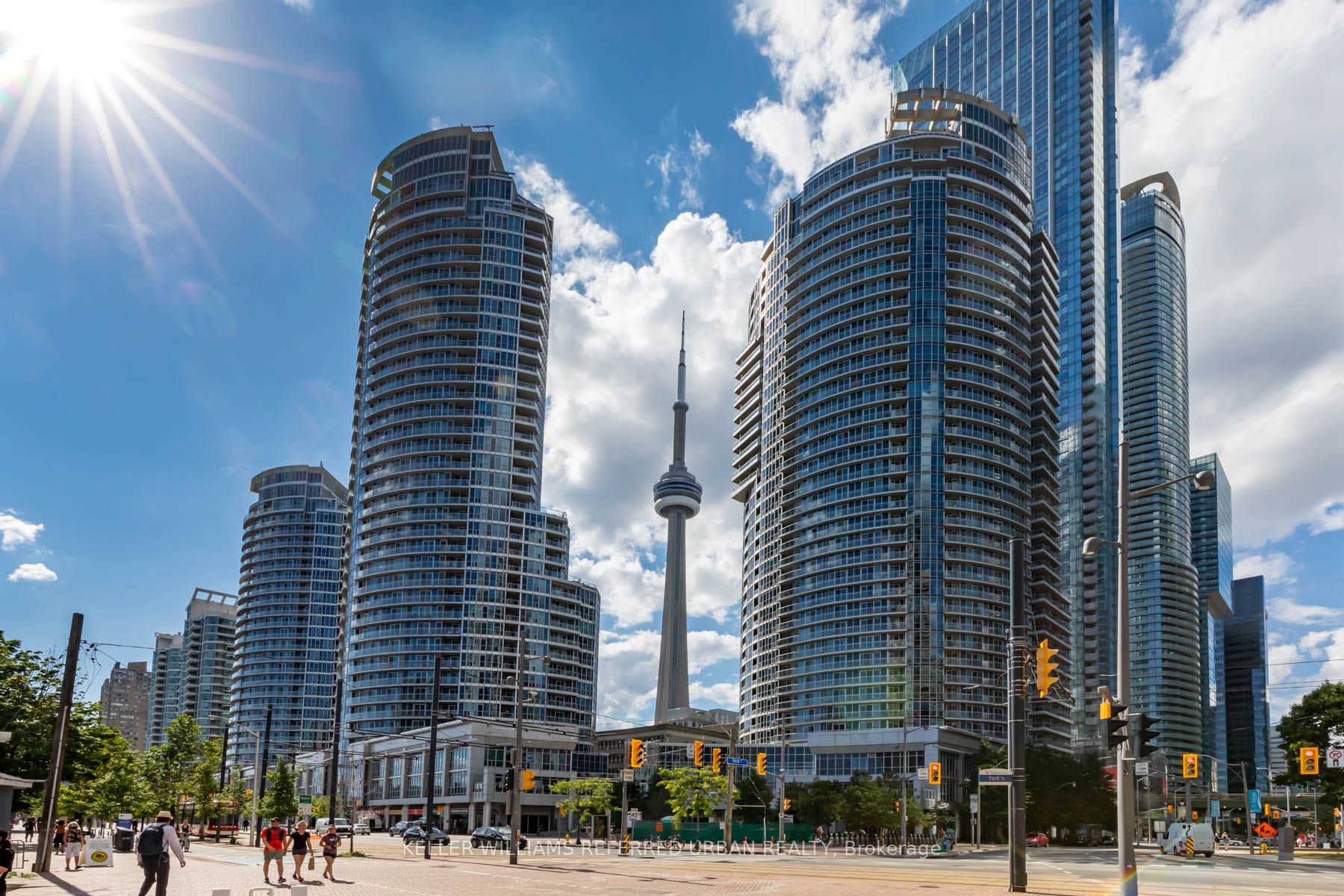 99 Harbour Sq, #3303