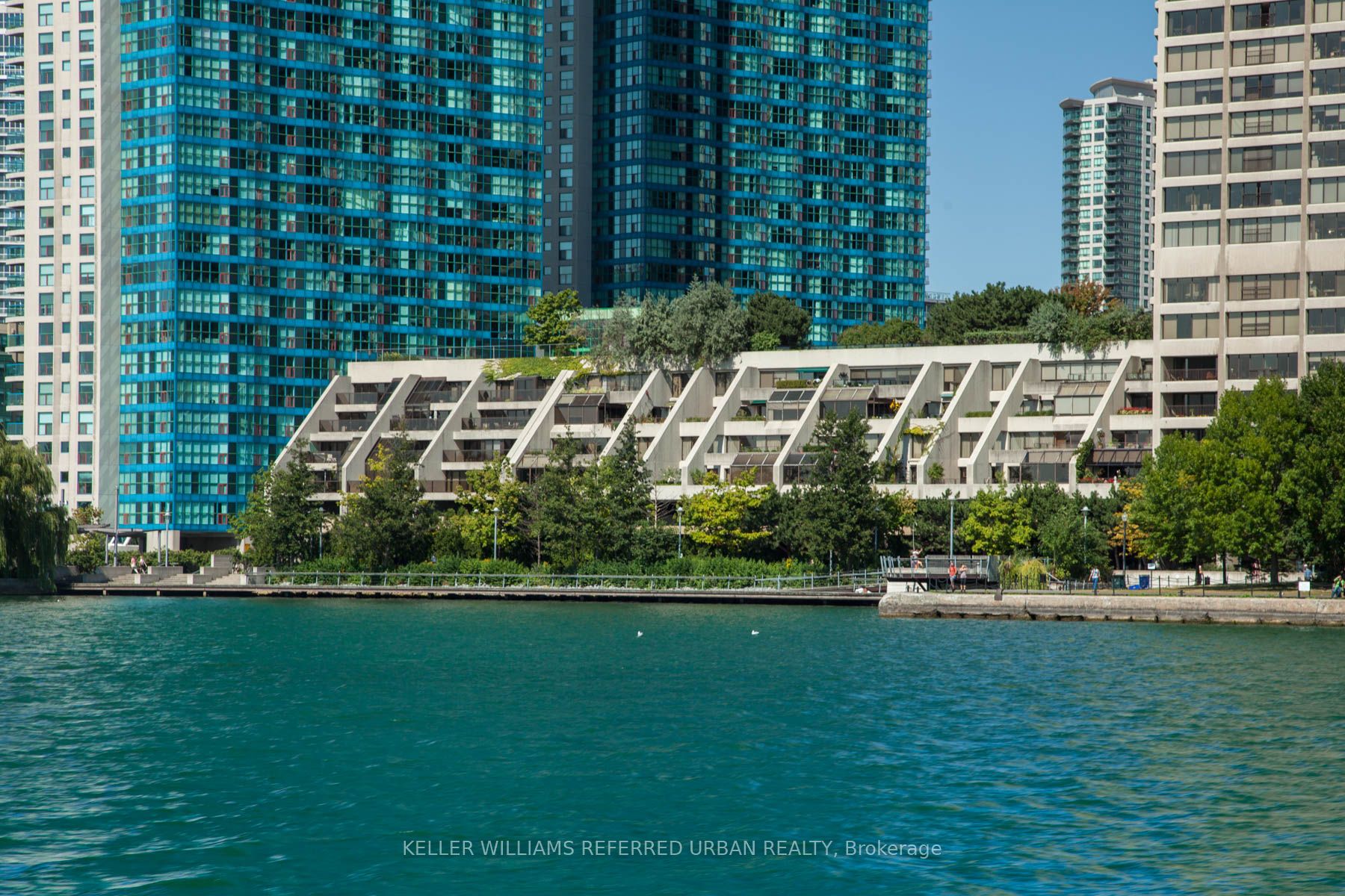 99 Harbour Sq, #3303