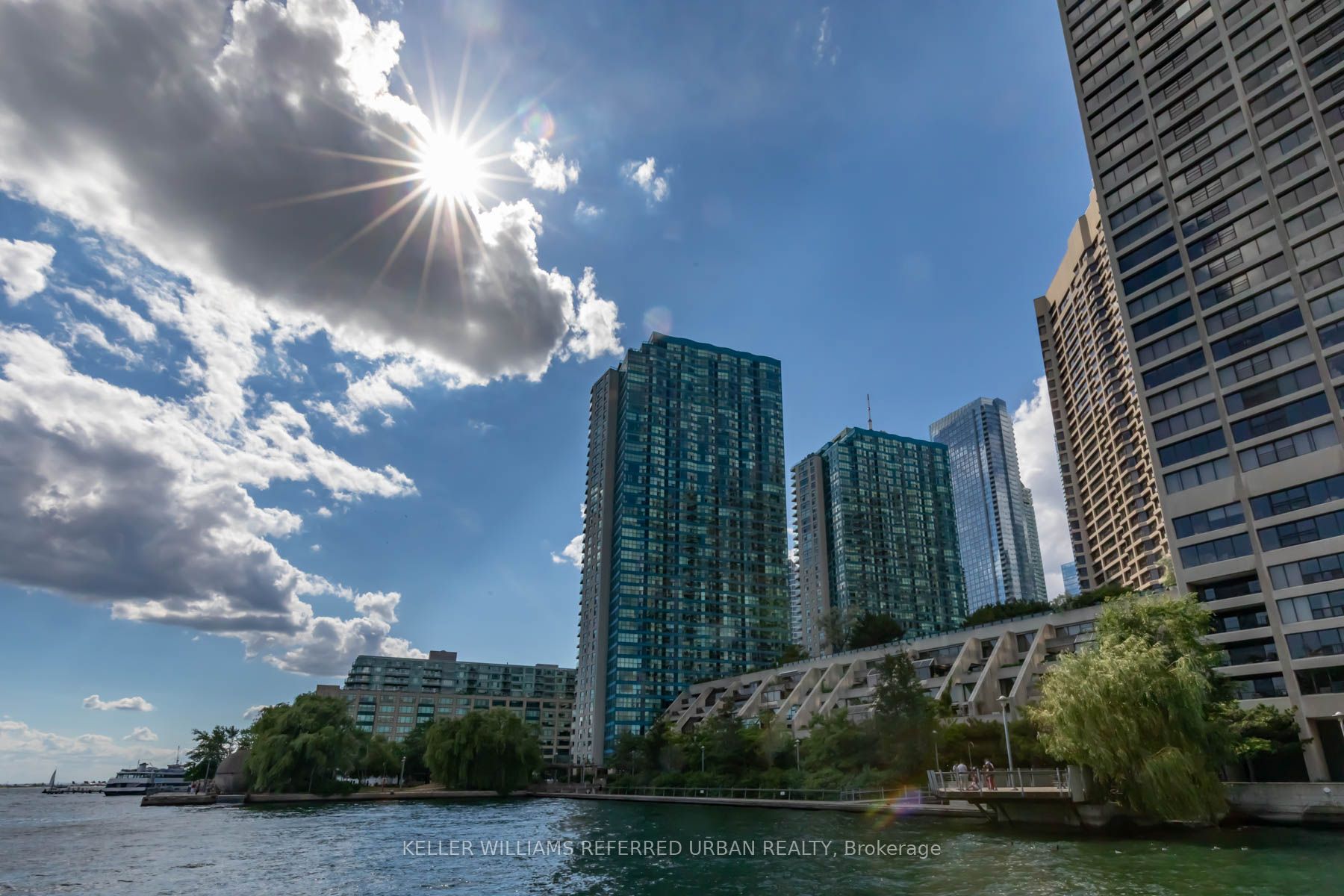 99 Harbour Sq, #3303