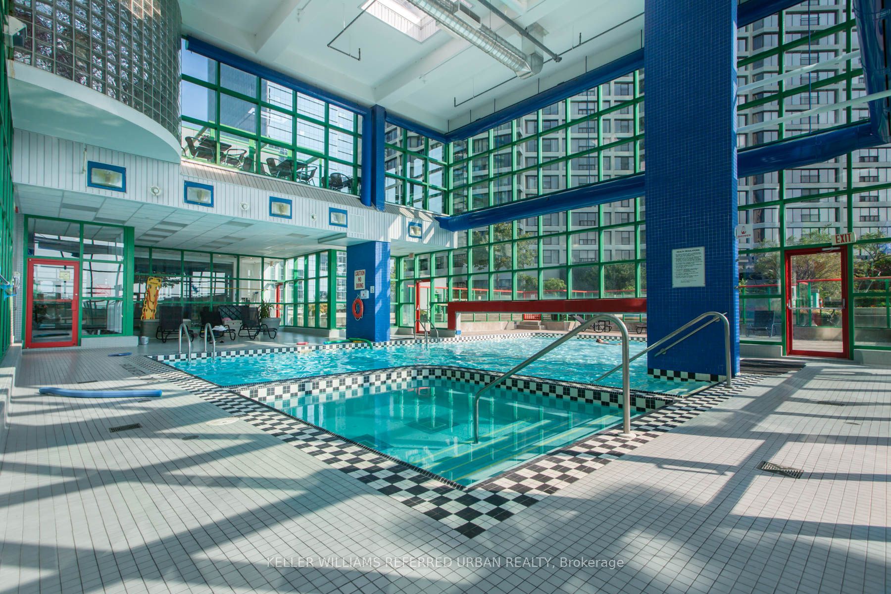 99 Harbour Sq, #3303