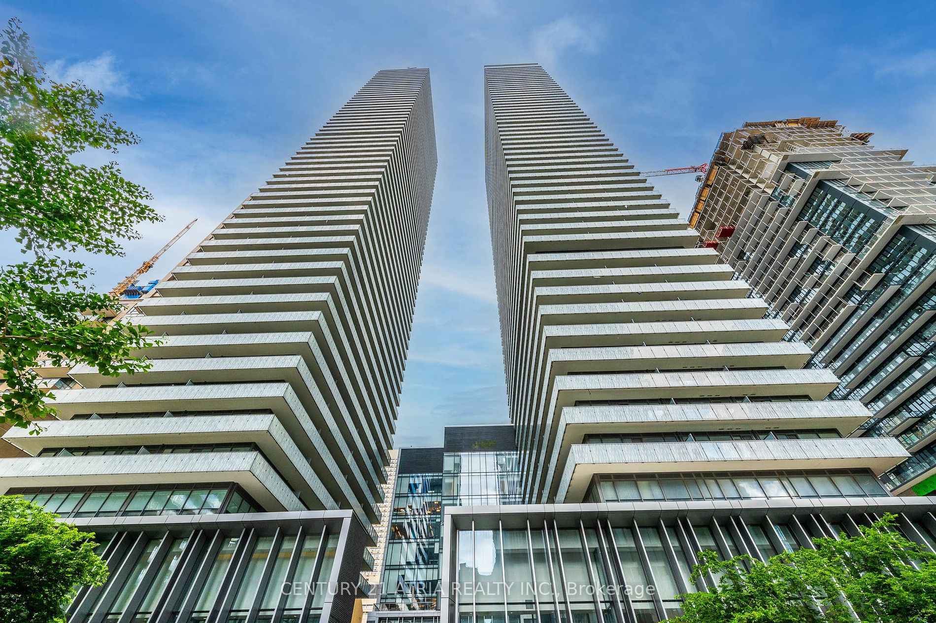 50 Charles St E, #4906