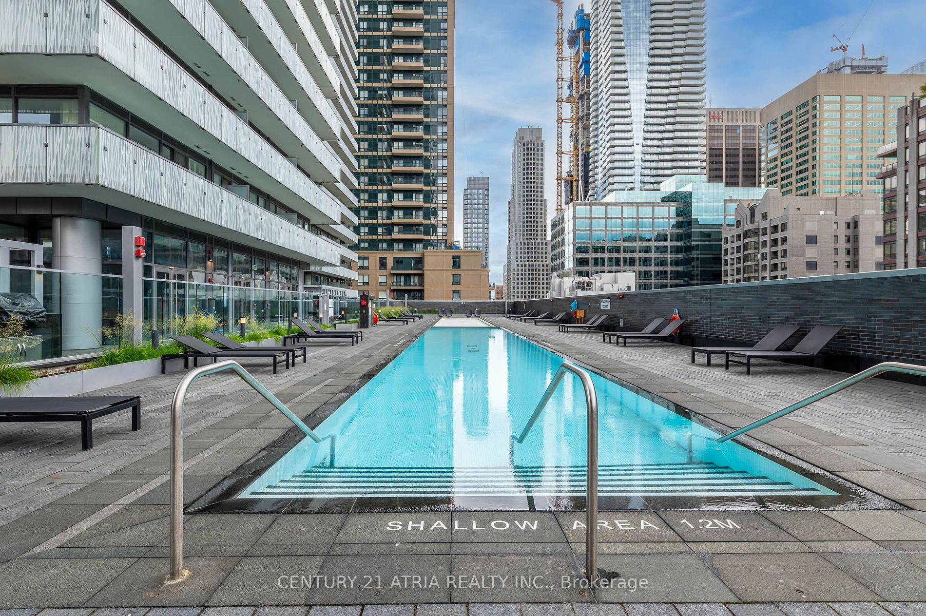 50 Charles St E, #4906