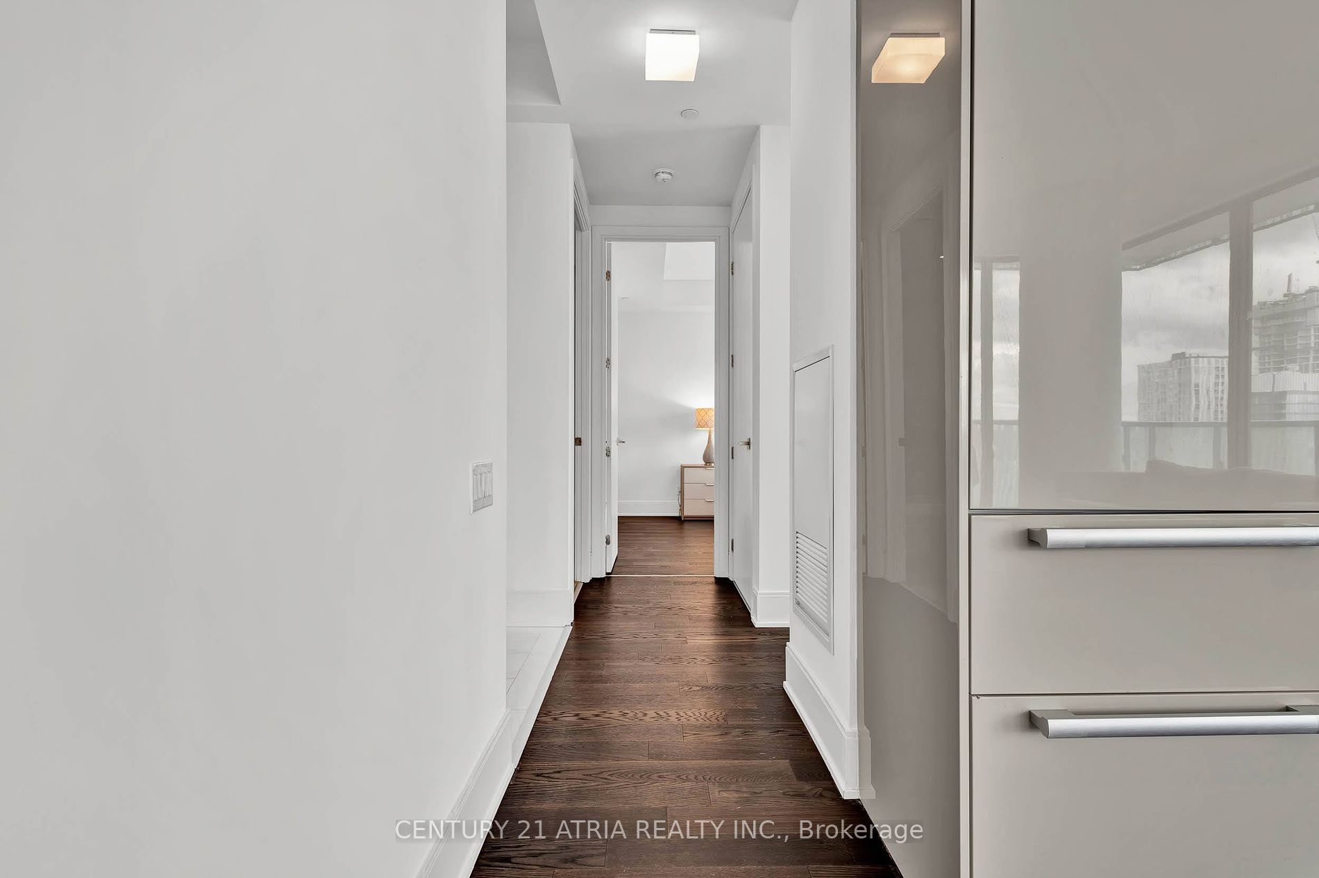 50 Charles St E, #4906