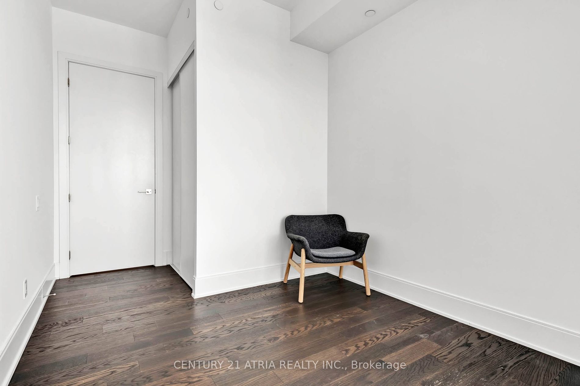 50 Charles St E, #4906
