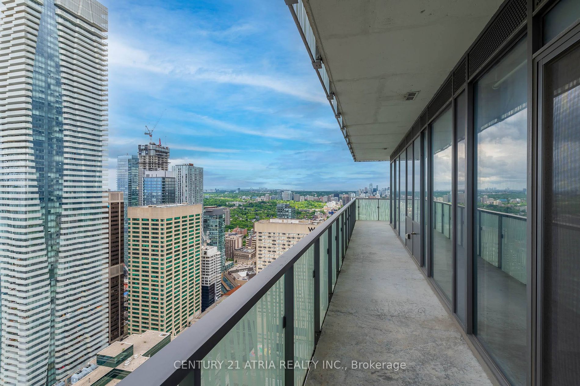 50 Charles St E, #4906