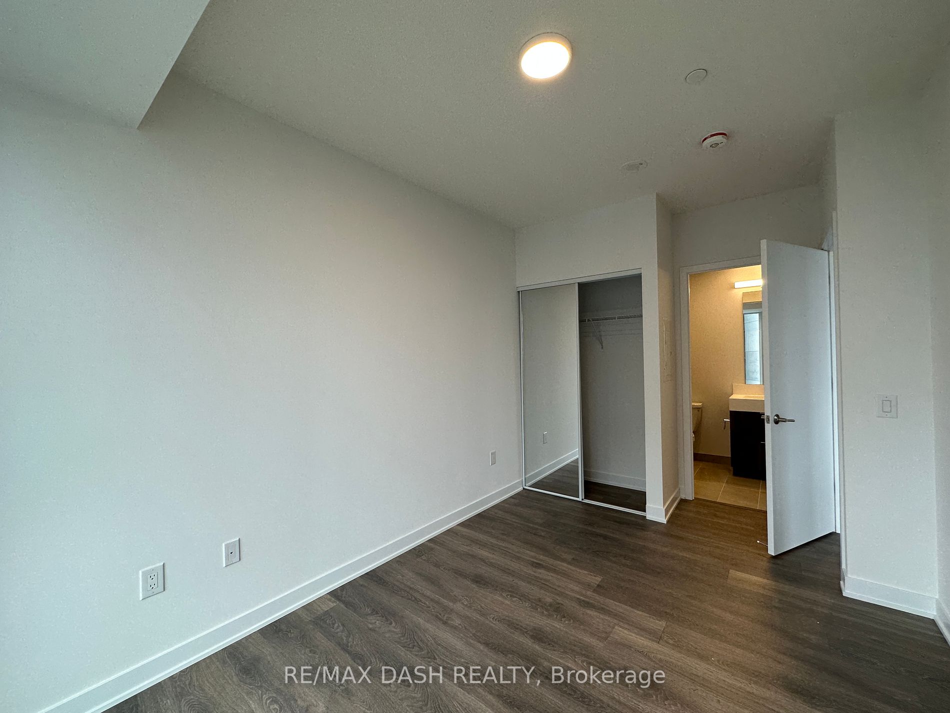 130 River St, #2402