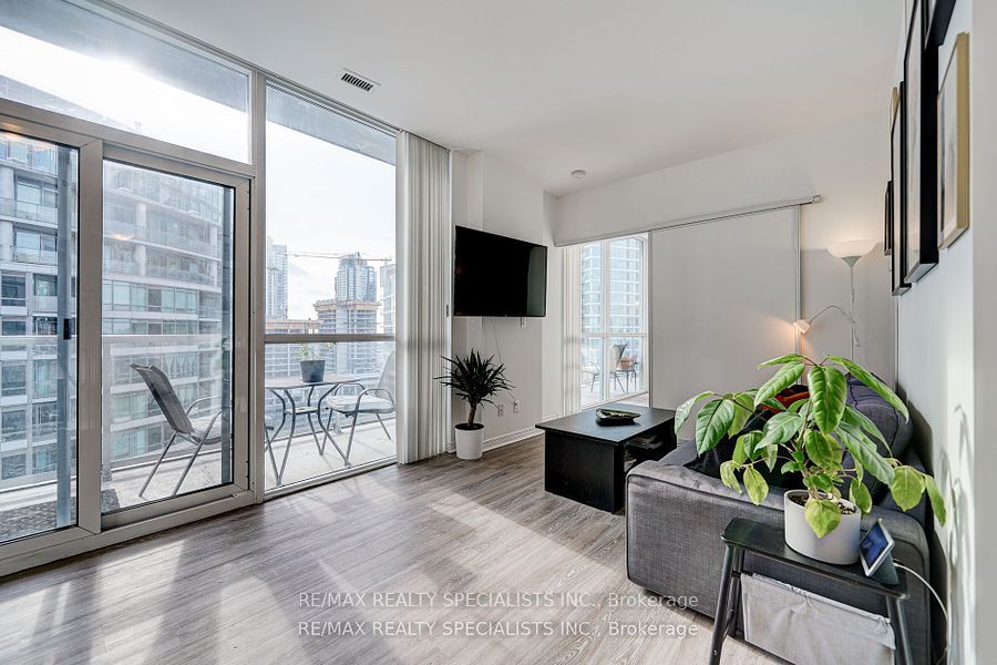 352 Front Street #2305
