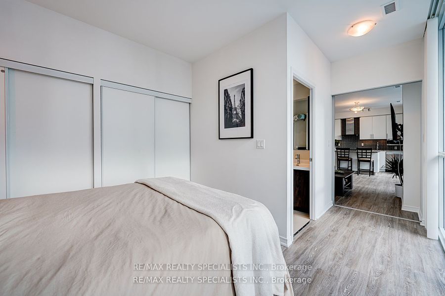 352 Front Street #2305