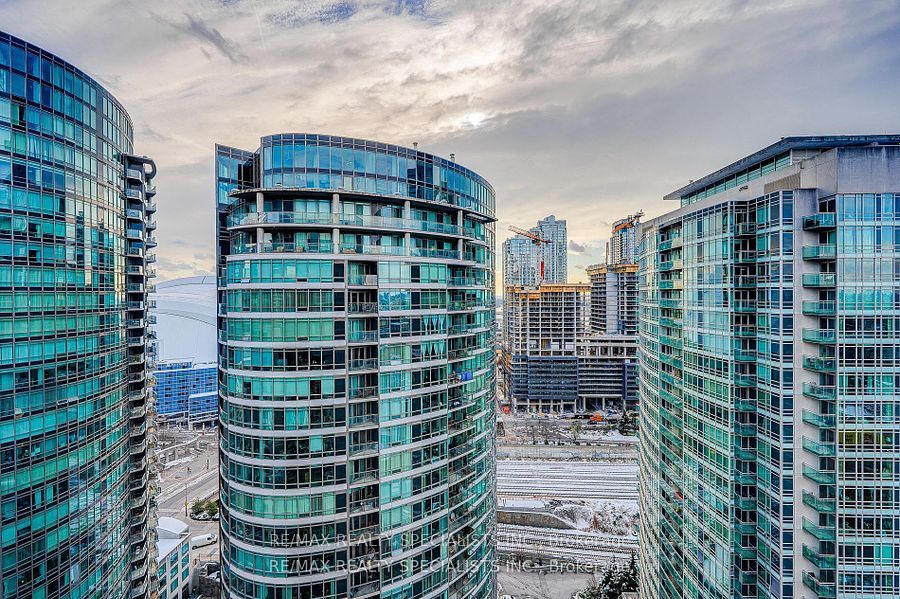 352 Front Street #2305