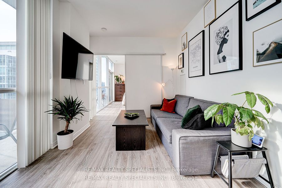 352 Front Street #2305