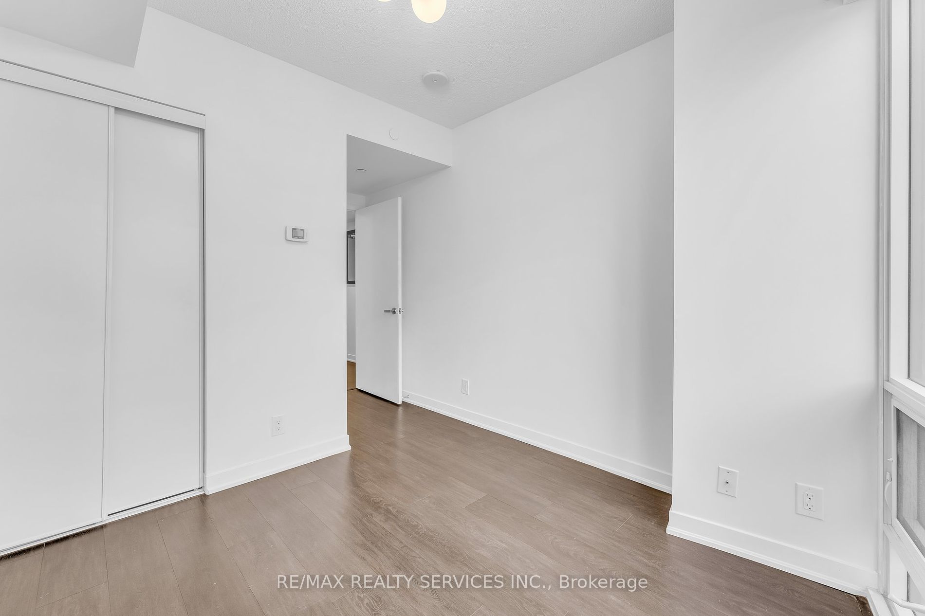 100 Harbour St, #1202